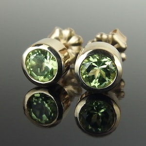 Peridot Stud Earrings, 14k Gold Peridot Earrings, Peridot and 14k Gold Earrings, Gemstone Stud Earrings, August Birthstone Earrings