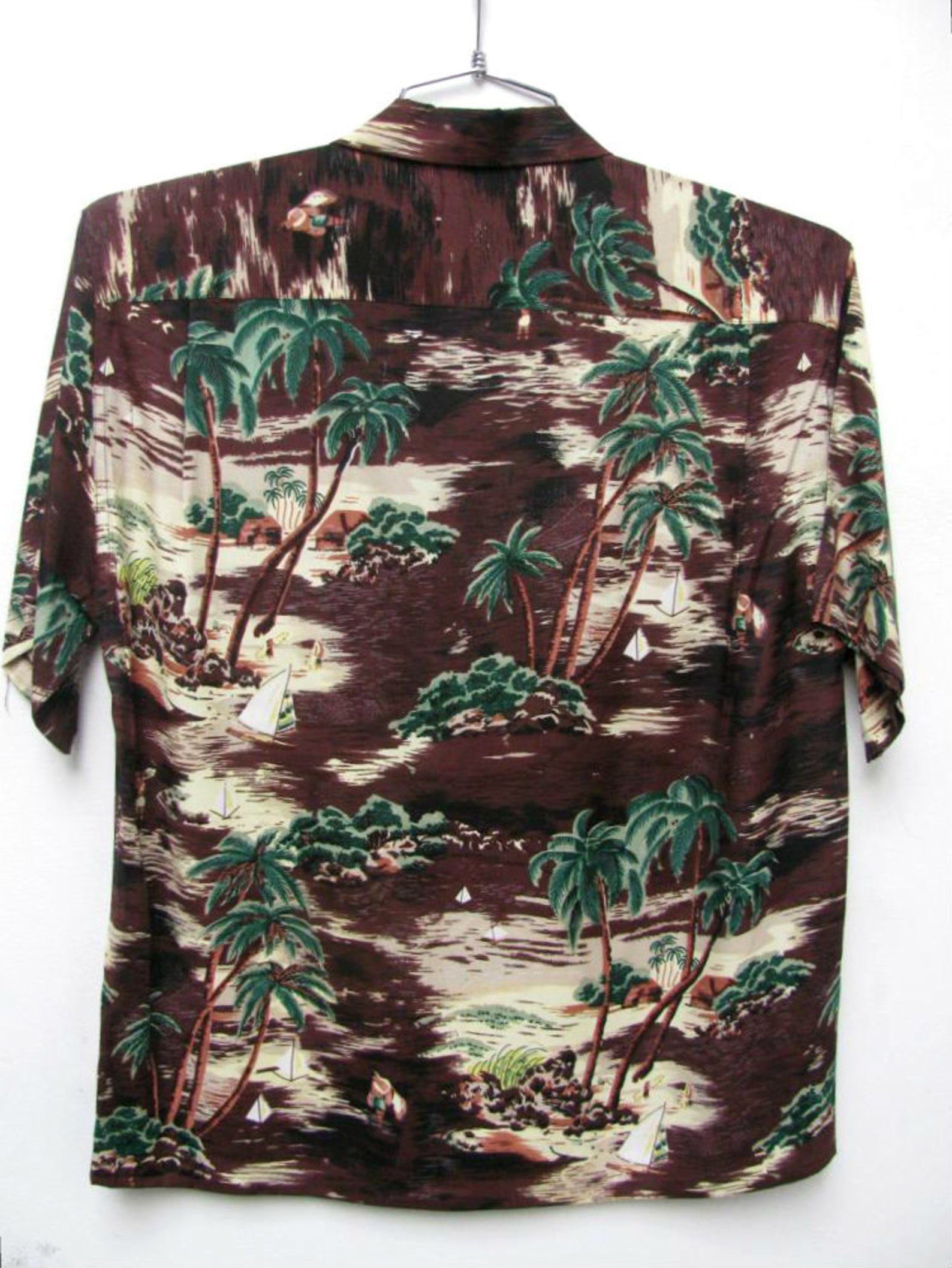 Mens Vintage Rayon Hawaiian Shirt With Coconut Buttons Etsy