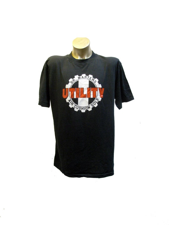 t shirt dr martens