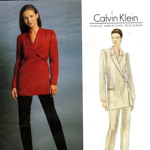 Molde de costura Vogue 2031 da CALVIN KLEIN - Jaqueta forrada e trespassada da Misses e calças afuniladas - Designer americano Vogue - Tamanho 6/8/10
