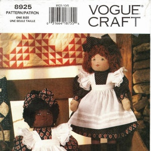Vogue Doll Clothes Pattern - Vogue 8925 by LINDA CARR - 24 Inch Tall Rag Dolls, Outfits and Iron-On Transfers for Embroidered Faces