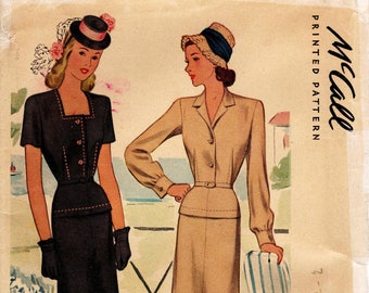 Puede incluir: Un patrón de costura vintage de McCall's para un vestido, talla 14, busto 81 cm. El patrón presenta a dos mujeres con vestidos, uno en negro y otro en beige. El patrón está impreso en un fondo marrón claro con el logotipo de McCall's y el texto "Printed Pattern" en la esquina superior derecha.
