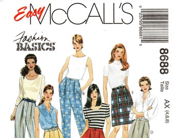 Puede incluir: Un patrón de costura para pantalones y faldas para mujeres. El patrón incluye cinco estilos diferentes: un pantalón de pierna ancha con estampado a rayas, un pantalón de pierna ancha con estampado floral, un pantalón de pierna ancha de color rojo sólido, una falda con estampado a cuadros y una falda larga de color gris claro sólido. El patrón es para las tallas AX (4, 6, 8).