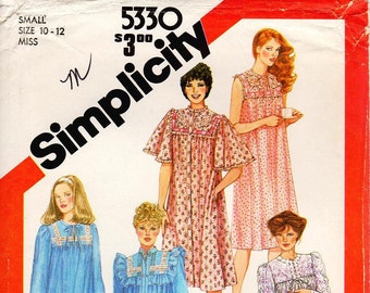 80s Nightgown Robe Bed Jacket Sewing Pattern: Simplicity 5330, Size 10/12