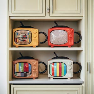 Creative 3D Television TV Shape Milk Beer Mugs with Cover Household Cup Exquisite Drinking Drinkware Ceramic Coffee Mugs Retro