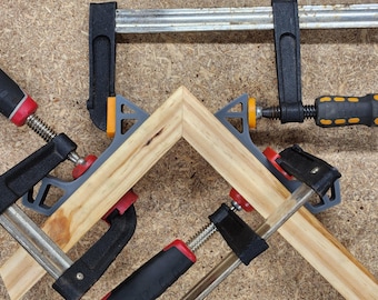 90 & 135 Degree Miter Mitre Clamp Clamping Jig for Woodworking - 3D Printable Files