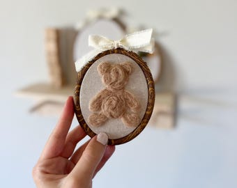 Handmade Needle Felted Bear Nursery Decor: Oatmeal Embroidery Hoop