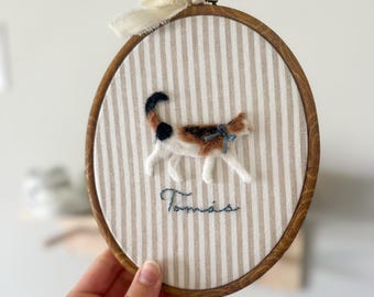 Personalized Needle Felted Cat Portrait: Custom Pet Embroidery Hoop Art
