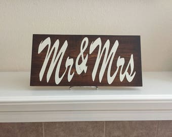 Mr & Mrs Wood Sign