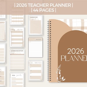 Op de afbeelding: Een spiraalgebonden 2026-leraarplanner met een bruine kaft met de tekst "2026 PLANNER". De planner bevat verschillende pagina's voor klasindelingen, notities en weekplannen. De planner heeft 44 pagina's.
