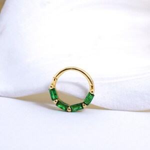 Emerald Baguette Dainty Cartilage Earring, Gold Nose Piercing, 14K Solid Gold Cartilage Helix Piercing, Emerald Solid Gold Tragus Piercing