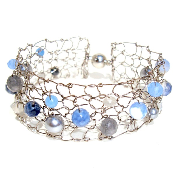 agate bracelet, quartz bracelet, beaded bracelets, skinny cuff bracelet, gray and blue bracelet, unique handmade jewelry, gift for her