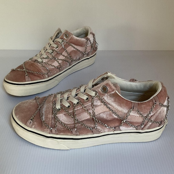 Vans x Sandy Liang Pink Velvet Chain Sneakers Size US Women's
