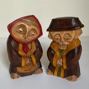 Hand-Carved Wooden Figurines by Jerzy Chodorowski - Folk Art Couple