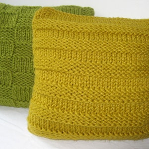 Knitting pattern super chunky cushion covers image 3