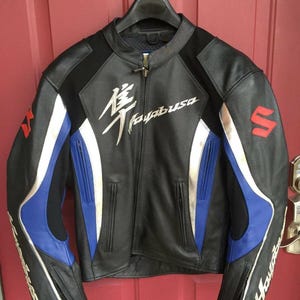 Suzuki Racing Motorbike Cowhide Leather Jacket New Suzuki Men&#39;s Motorcycle Biker Jacket