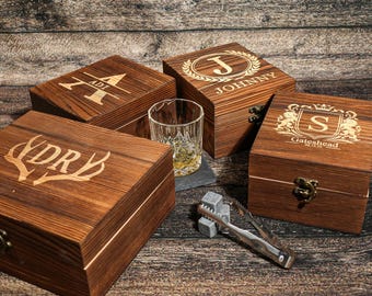 Personalisiertes Whiskyglas-Set mit Holzkiste, Whiskystein-Set, Trauzeugen Geschenk, Trauzeugen Geschenk, Freundgeschenk, Whiskygeschenke für ihn Papa
