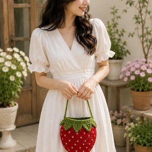 Crochet Strawberry Bag Pattern | crochet pattern | crochet flower pot | crochet handbag | strawberry purse