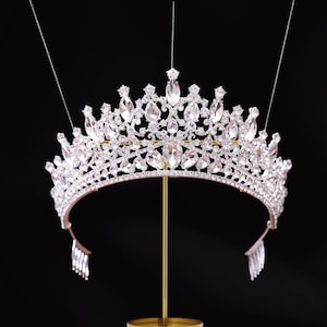 Luxury Bridal Wedding Crown, Elegant Queen Gold/Silver Bridal Crown With comb, Princess Rhinestone Tiara, Crown For Women, Big Bridal Tiara