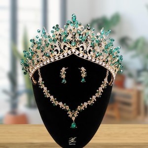 Bridal Wedding Green Crown Set | Gold Quinceanera Crown, Necklace & Earrings | Boho Green Tiara Set | Gothic Jewelry Set | Wedding Accessory