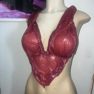 BURGUNDY WET TOP
