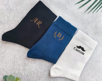 Embroidered Groomsman Socks,Embroidery Initial Wedding Socks,Personalized Embroidered Best Man Sock,Men&#39;s Dress Socks,Gift for Groomsmen