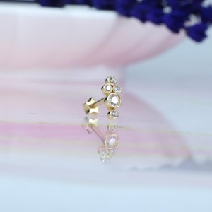 14K Solid Gold Cluster Five Flat Back Earring | Real Gold Cross Five Conch Earring, Helix & Tragus Piercing, Cartilage, Ear Piercing, Studs