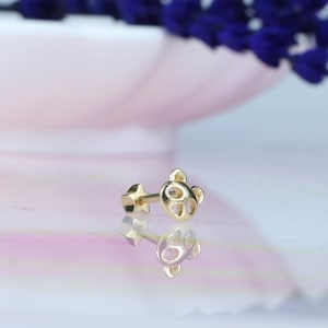 14K Solid Gold Cute Bear Head Flat Back Earring | Real Gold Panda Conch Earring, Helix Piercing, Cartilage, Ear Piercing, Flat Back Studs