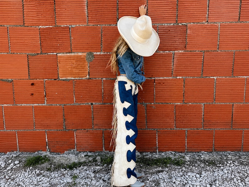 Western Leather Chaps Women, Fringe Cowboy Chaps, Blue & Ivory Rodeo Chaps, Cowgirl Riding Chaps, Handmade Leather Chinks