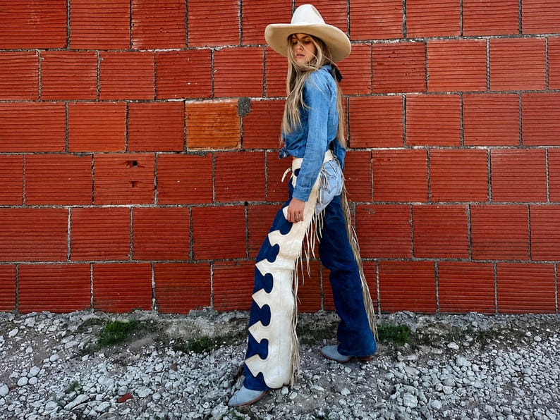 Western Leather Chaps Women, Fringe Cowboy Chaps, Blue & Ivory Rodeo Chaps, Cowgirl Riding Chaps, Handmade Leather Chinks