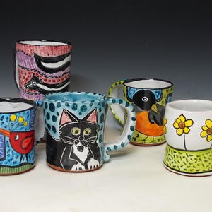 Handmade Majolica Red Bird Mug – Whimsical Pottery Coffee Cup (9 ounce) Bild 7