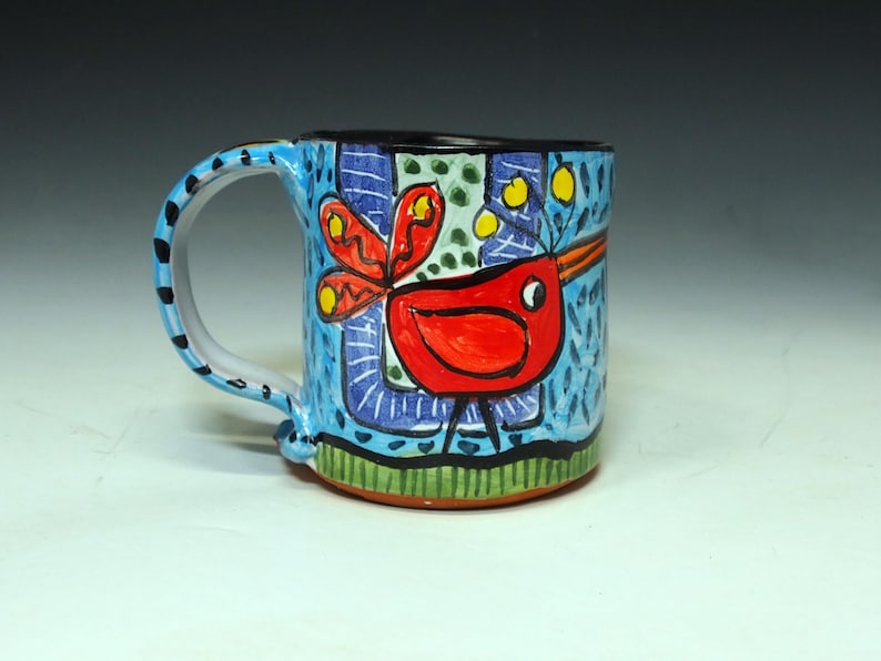 Handmade Majolica Red Bird Mug – Whimsical Pottery Coffee Cup (9 ounce) Bild 4