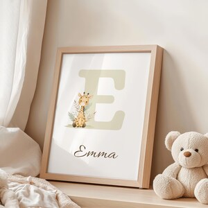 Poster personalizzato con iniziale del nome - giraffa - decorazione murale per la camera del tuo bambino