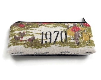 Estuche con cremallera para paño de cocina con calendario de 1970: Estuche para lápices de mezclilla