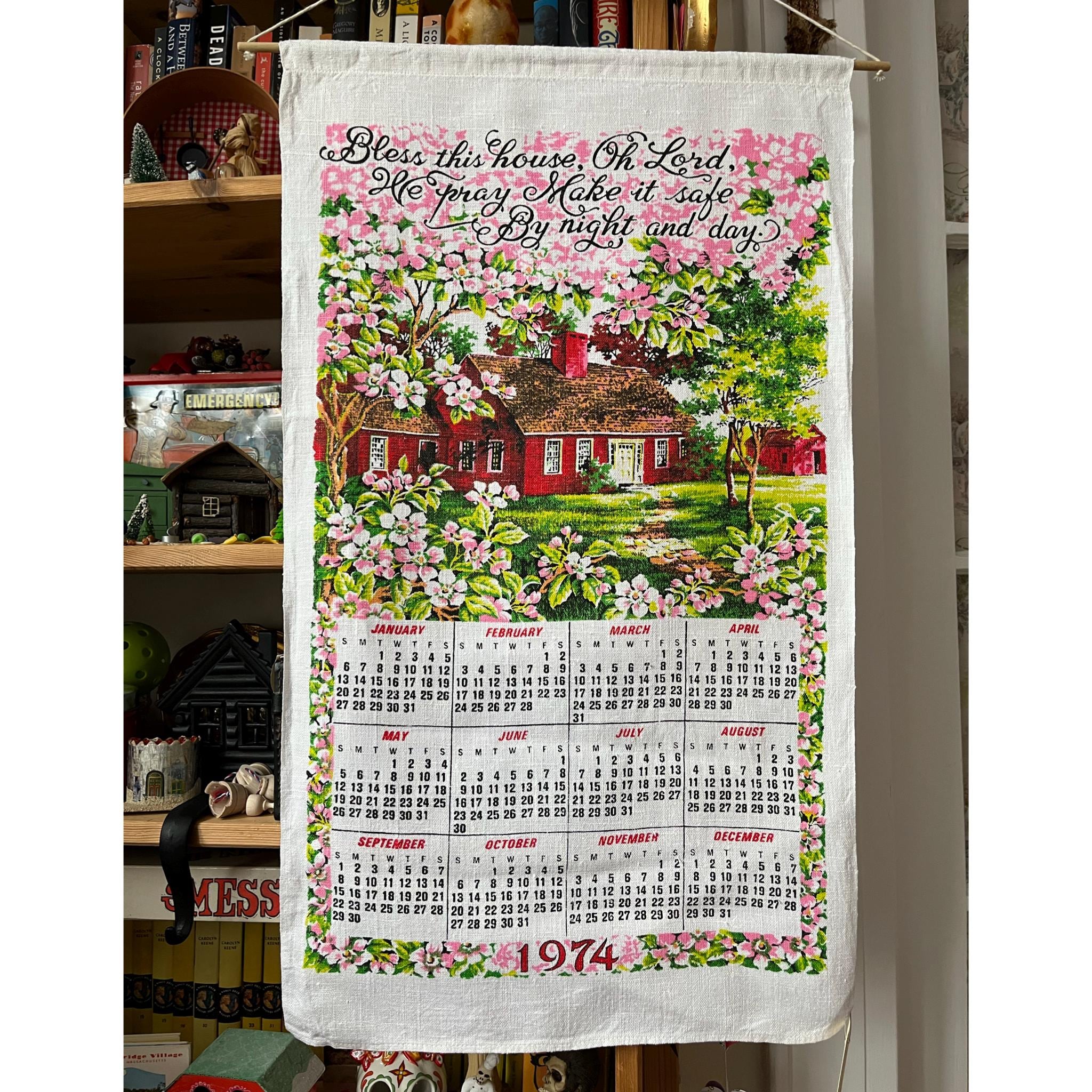 Torchon Calendrier 1974 UAP – Vintage Pub Assurance – 45x60cm – 100% Coton Orange