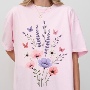 Vintage Flower Shirt, gift for her, Flower T Shirt, Boho Shirt, Retro Floral Shirt, Gift for Flower Lover, t-shirt women,  Botanical Shirt