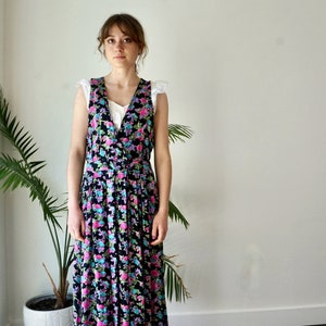 FLORAL OVERALL Dress with Pockets . Vintage 90s Sleeveless Dress . Womens Grunge Jumper Dress image 4