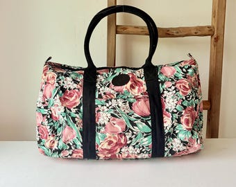 Blommig canvas duffelväska: Vintage 80-tals weekendväska med kålrosmönster