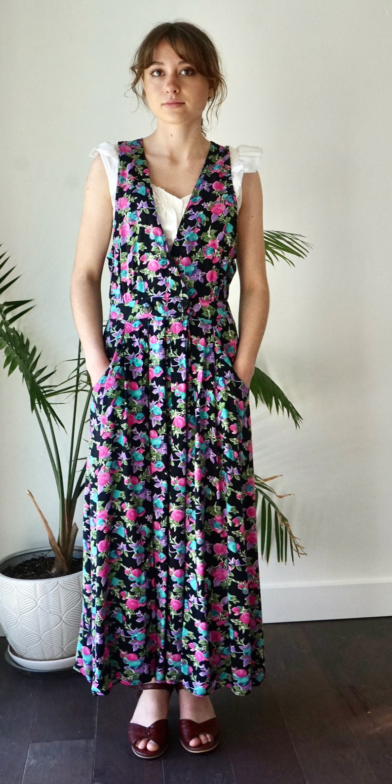 FLORAL OVERALL Dress with Pockets . Vintage 90s Sleeveless Dress . Womens Grunge Jumper Dress image 3