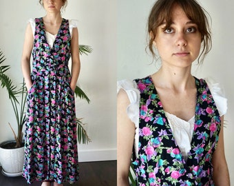 FLORAL OVERALL Dress with Pockets . Vintage 90s Sleeveless Dress . Womens Grunge Jumper Dress