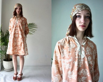 Vintage MUUMUU Dress . 70s Floral Dress .   HAWAIIAN Maternity Dress Summer Dress