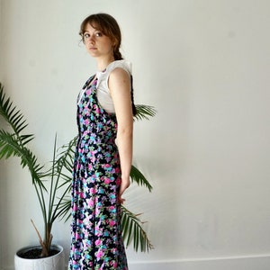FLORAL OVERALL Dress with Pockets . Vintage 90s Sleeveless Dress . Womens Grunge Jumper Dress image 6