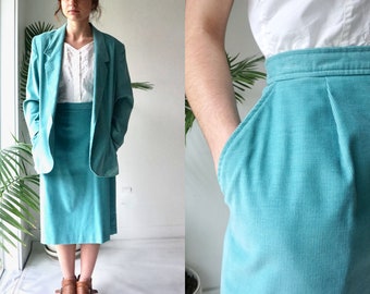 2 Piece CORDUROY BLAZER and SKIRT Set . Vintage 70s Womens Jacket Blazer . Mint Green Corduroy Blazer