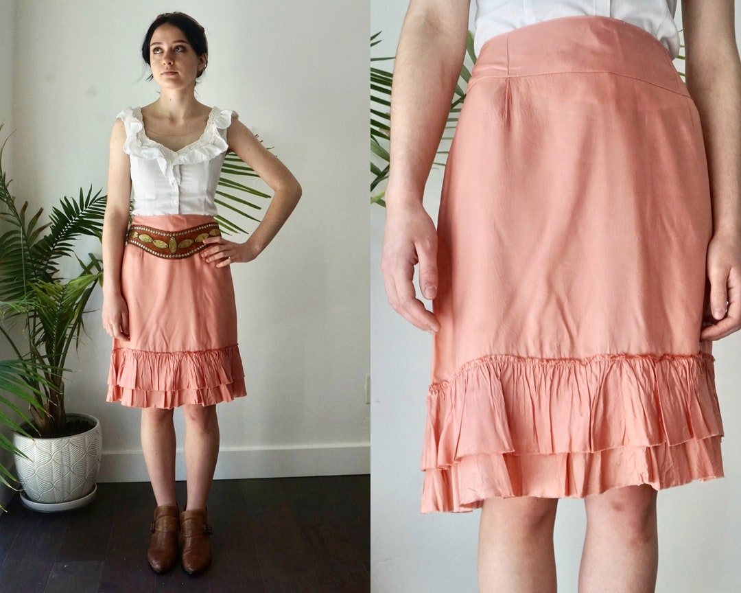 Vintage Ruffle Skirt - Waist 28 to 32