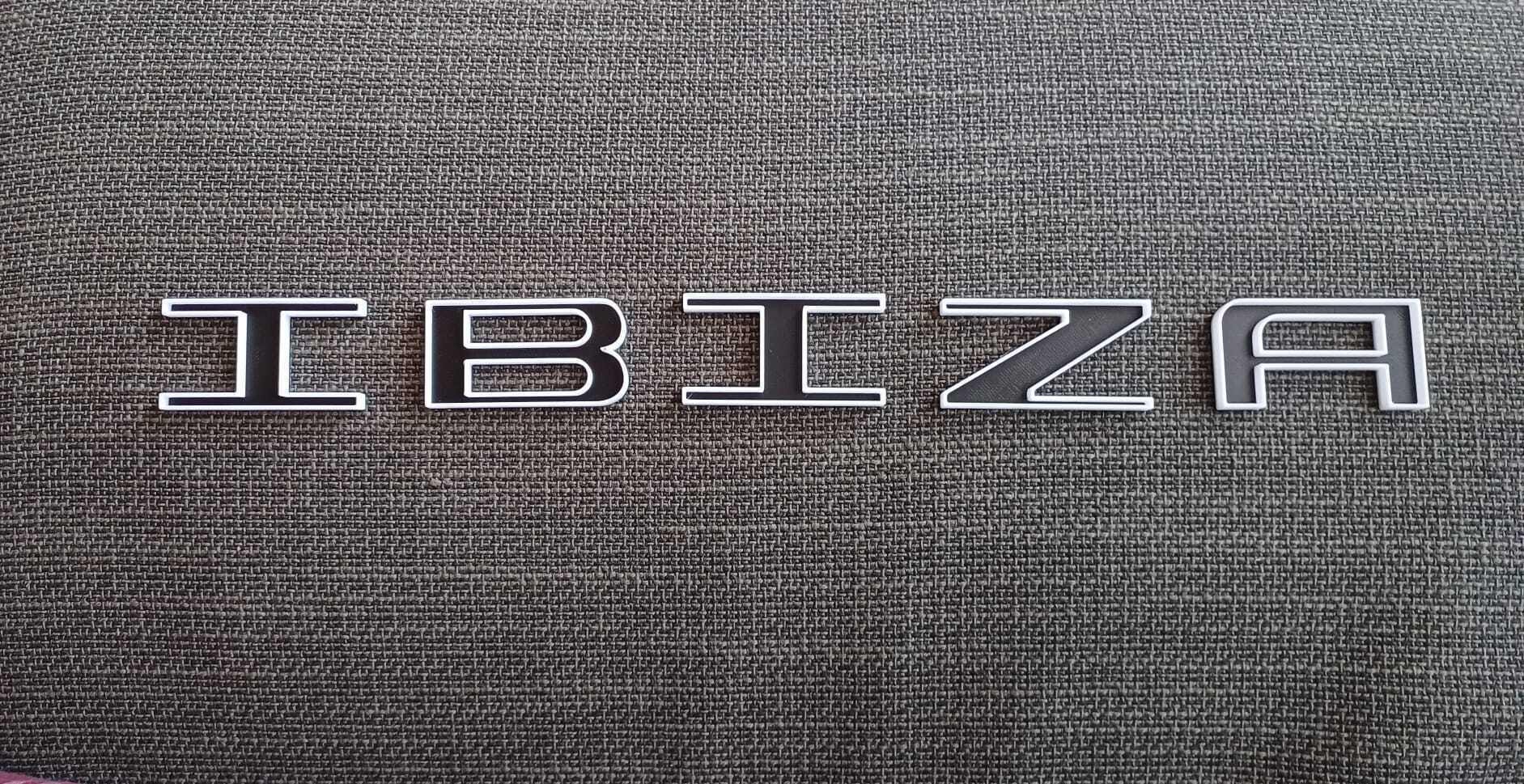 3D-printed SEAT IBIZA or LEON emblem – Letters with stand | Customizable colors | Custom-made rear badge or grille for your car