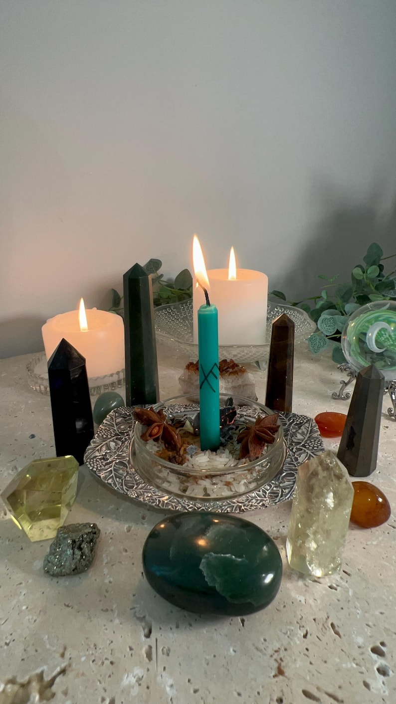 Hire me luck spell details personalised candle crystal ritual Citrine Pyrite Green Aventurine Clear Quartz career success Moonbeam Lane witch Lysandra