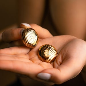 Gold Disc Earrings, Oversized Stud Earrings, Gold Earrings, Circle Earrings, Round Earrings, Circle Studs, Large Stud Earrings, Large Hoops