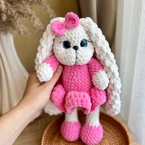 Handgemachtes Amigurumi gehäkelte Kaninchen Plüsch - Weiches gefülltes Häschen Spielzeug - Süßer handgemachter Hase - Kawaii Plushie Kaninchen - Babypartygeschenk und Dekor