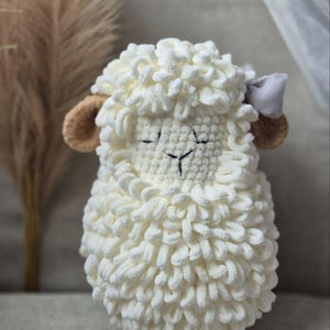 Häkelanleitung Kleines Lamm , Amigurumi Schäfchen , Amigurumi Lamm , Häkelschaf , Plüschtier , Amigurumi Anleitung , PDF Pattern , Stoffpuppe