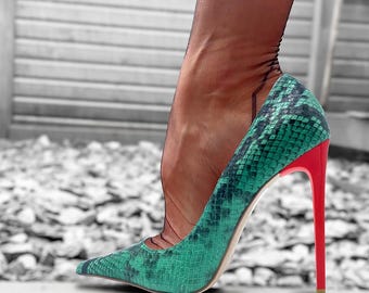 Grüne Python Print Stiletto Pumps - Extrem Spitze Zehen High Heels - Schlangen Effekt Laguna - Made in Italy 1969 Z108 - Rote Absätze - Größen 35-45